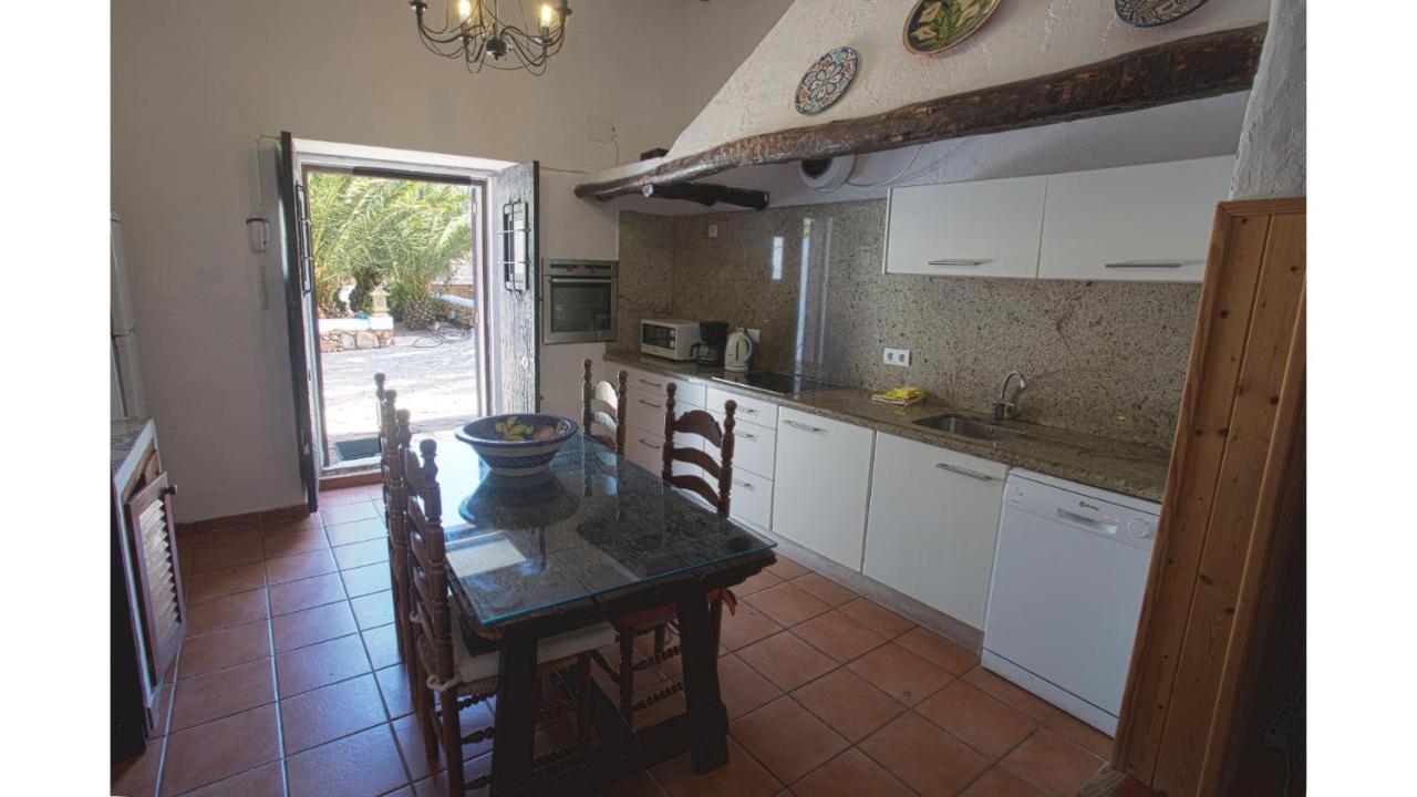 Villa Daniel 5 Mins By Taxi Into Ibiza Town Sant Jordi de ses Salines Zewnętrze zdjęcie