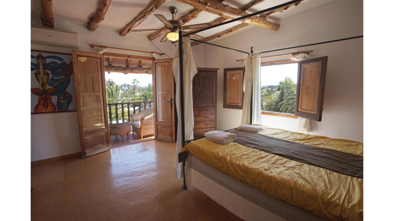 Villa Daniel 5 Mins By Taxi Into Ibiza Town Sant Jordi de ses Salines Zewnętrze zdjęcie